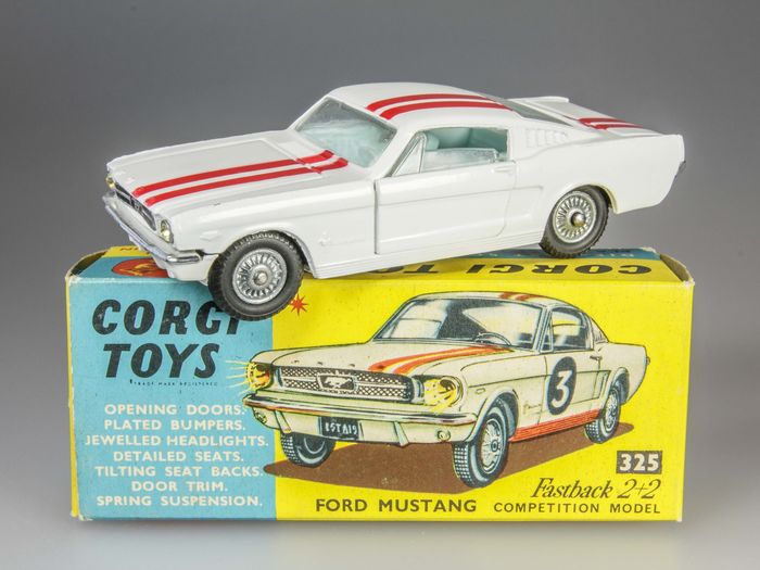 1965 Fastback von Corgi 1/43 (erschienen 1966)